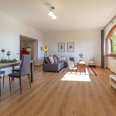 La Grande Finestra - Appartamento con giardino Chiusi Esterno foto